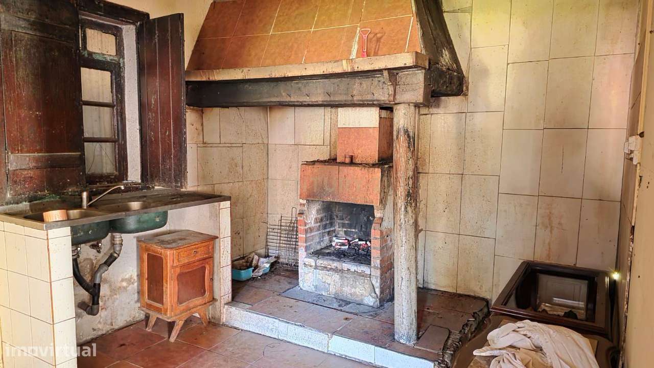 Casa Antiga em Albergaria dos Doze, Pombal-5