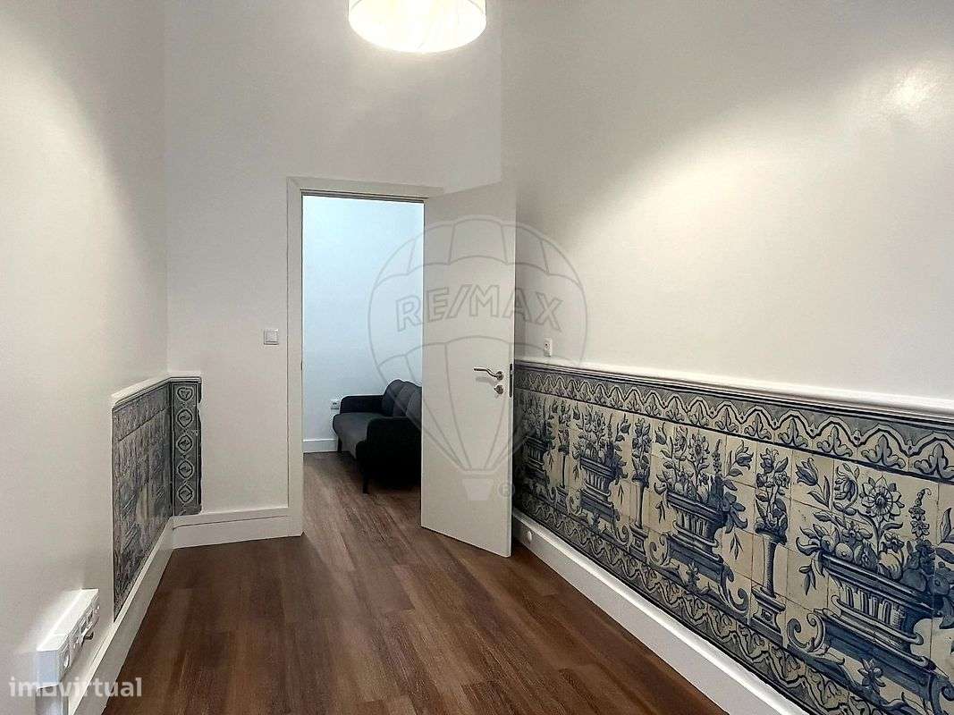 Escritório T2 para venda-8