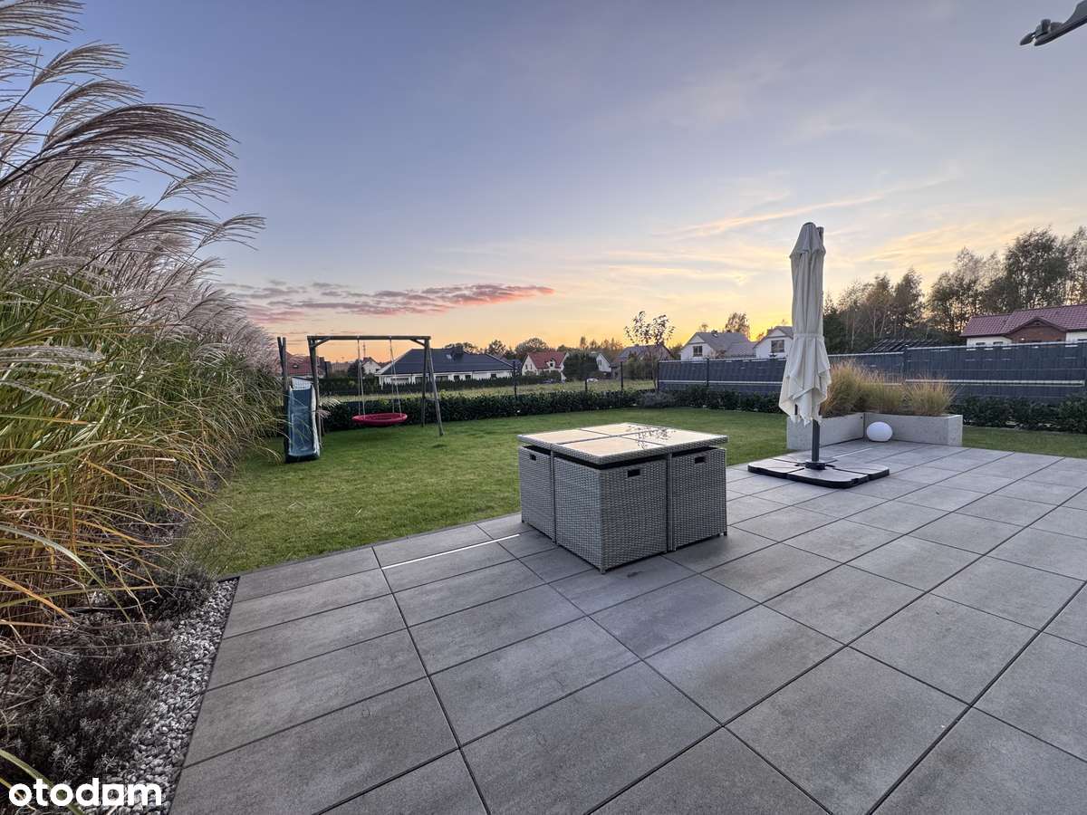 Nowoczesny dom z garażem, fotowoltaiką - Pełny obrazek: 4/17