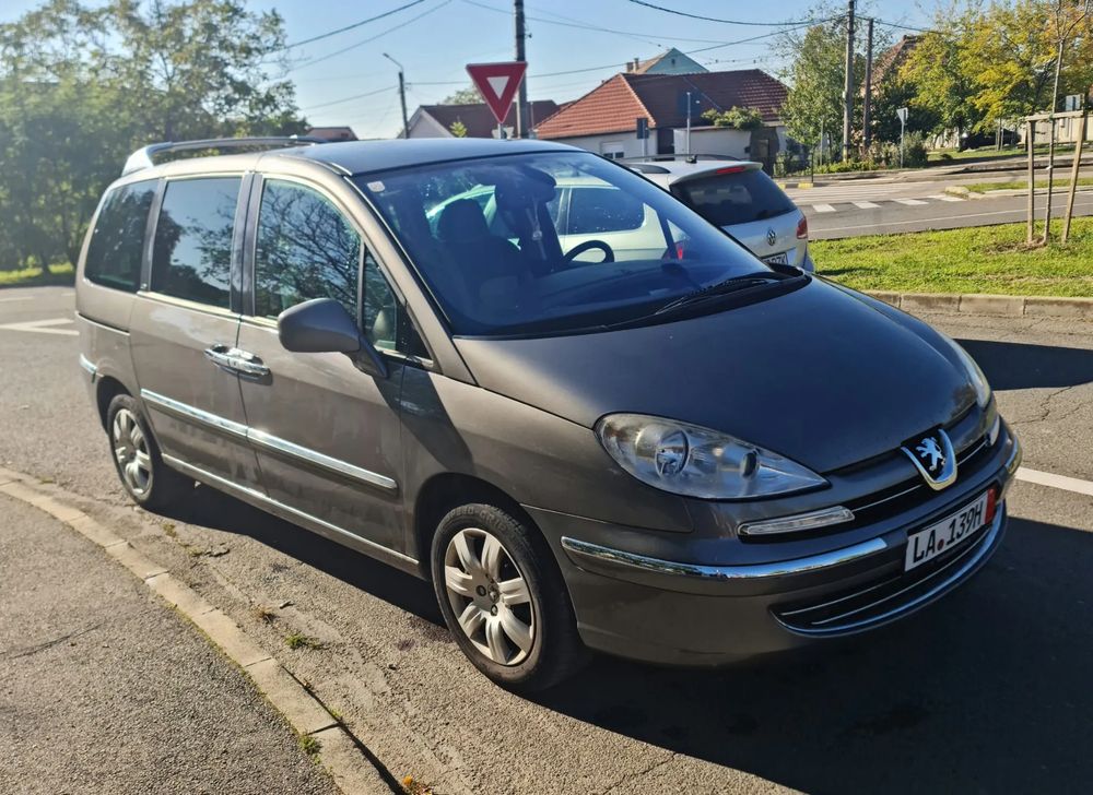Peugeot 807 HDi 135 Platinum 2011