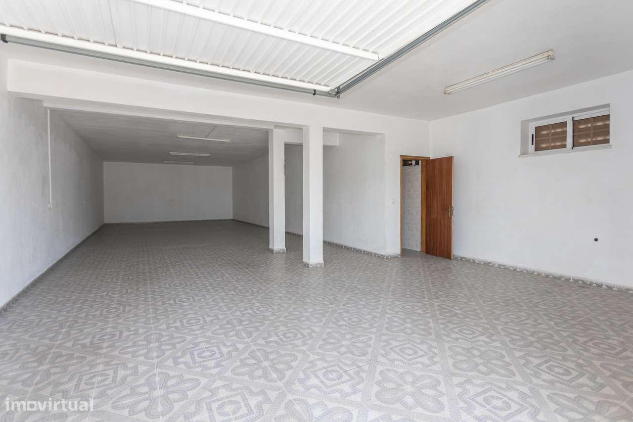 Moradia de 6 assoalhadas em lote de 500 m2-42