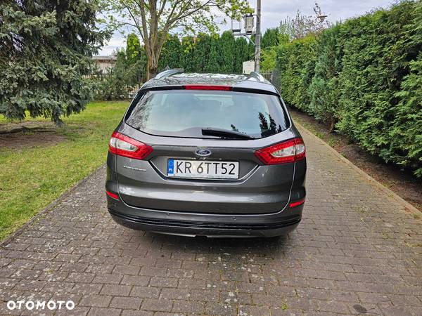 Ford Mondeo 2.0 TDCi Titanium PowerShift - 9