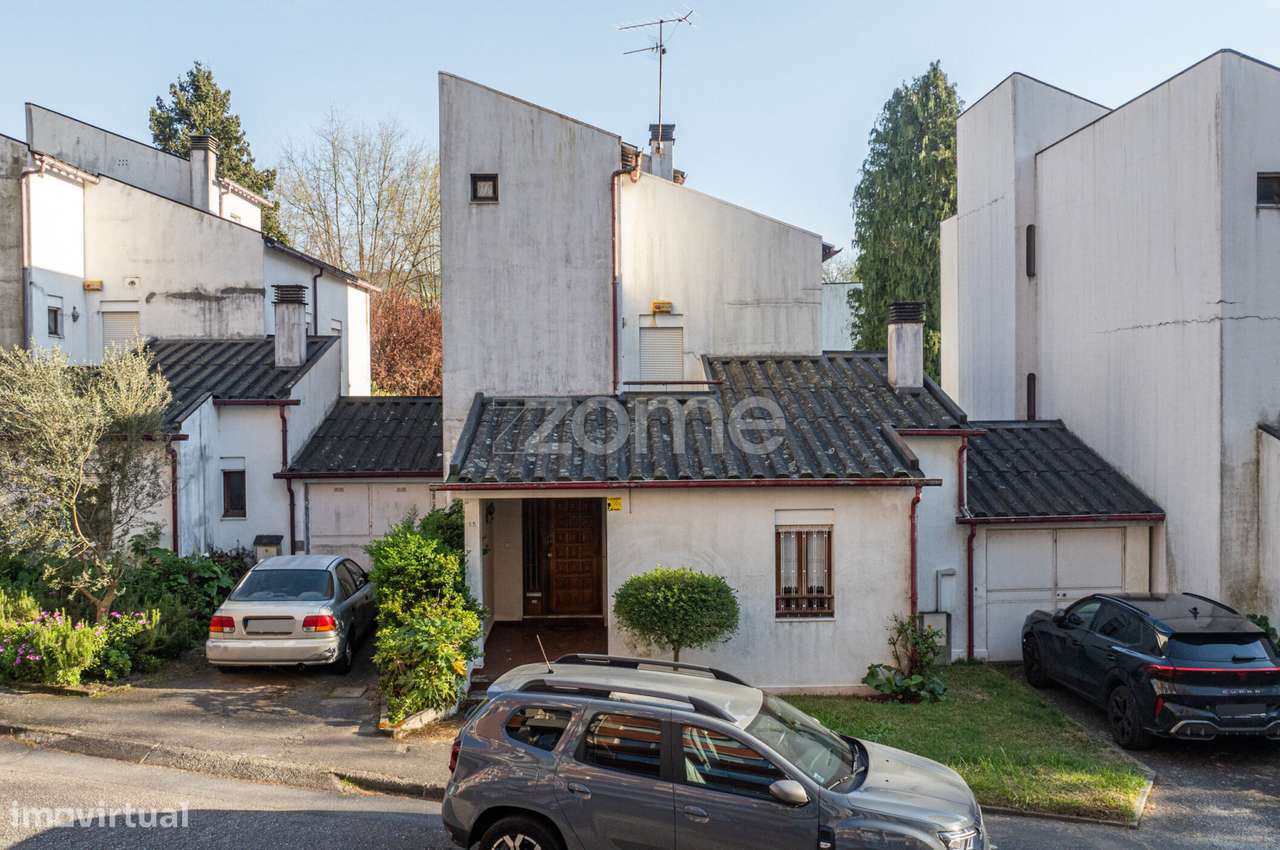 Moradia T4 em Banda em São José de São Lázaro, Braga-7