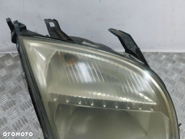 REFLEKTOR LAMPA PRAWA FORD FUSION - 6