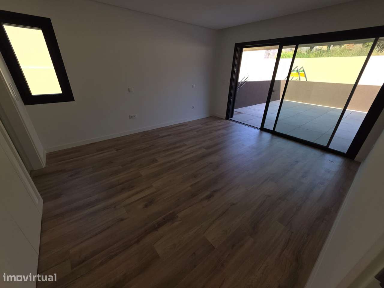 Excelente apartamento T2 novo, com terraço em Santa Maria da feira-19