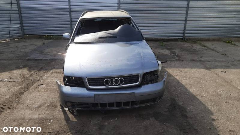 Tylko Części AUDI A4 B5 FL 1.9TDI AJM 115KM 85kW Kombi avant 99r–01r Lakier LY7L - 1