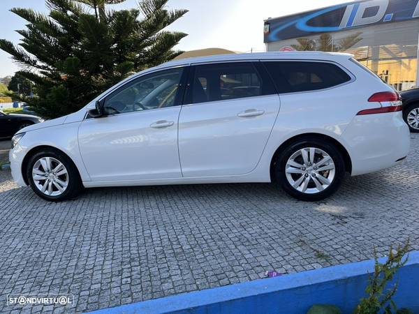 Peugeot 308 SW 1.6 BlueHDi Allure - 13