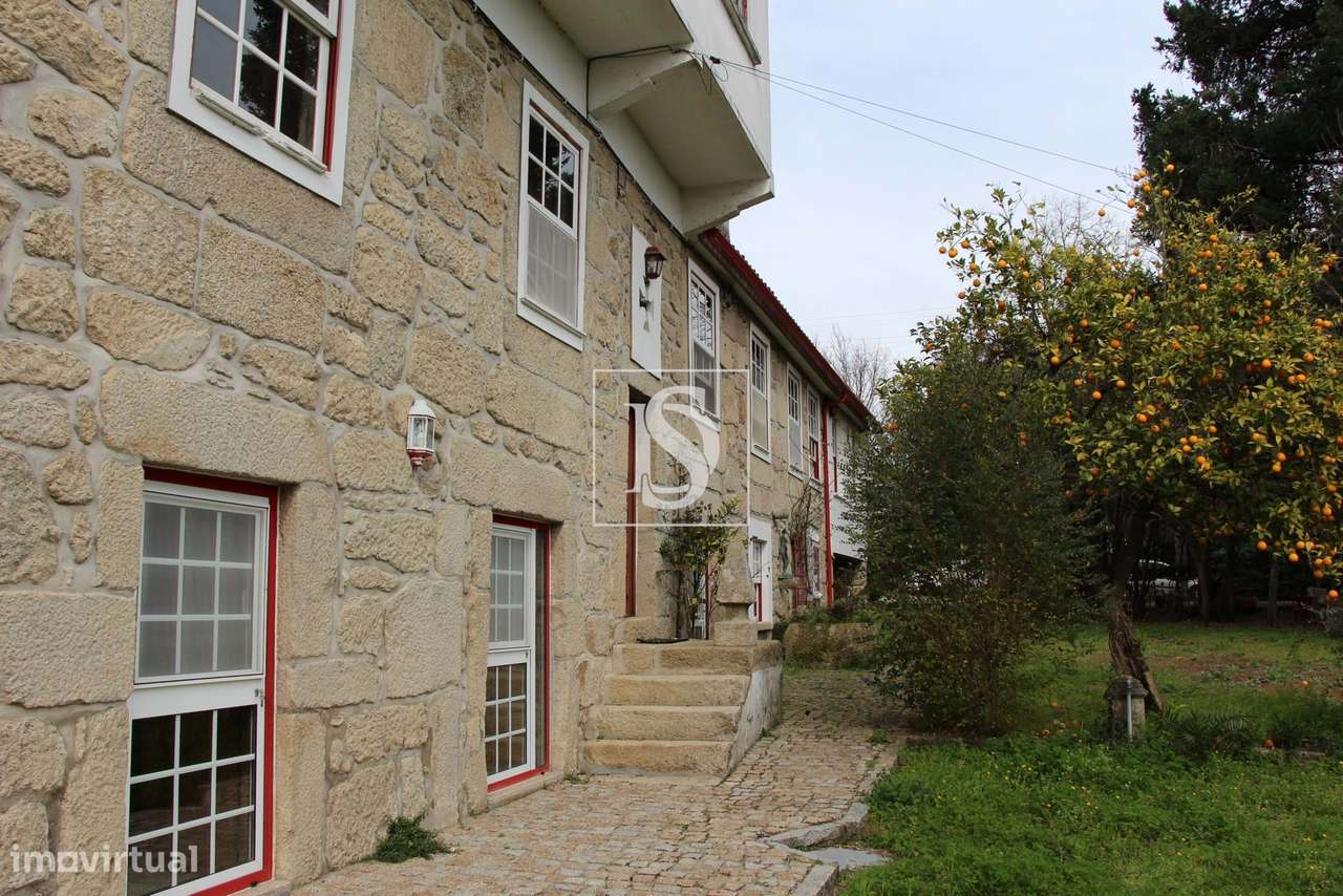 Quinta com moradia T4+3 e terreno de 1,7ha - Grande imagem: 2/49