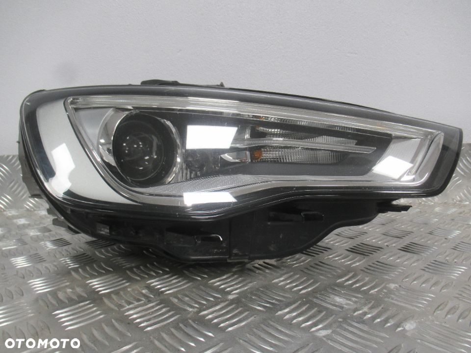 LAMPA PRZEDNIA PRZÓD PRAWA AUDI A3 8V0 XENON SKRĘTNY 2012-2016 - 2