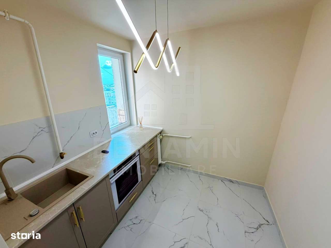 2 Decomandate-Renovat total-Nelocuit-Impecabil-teava de gaze-4