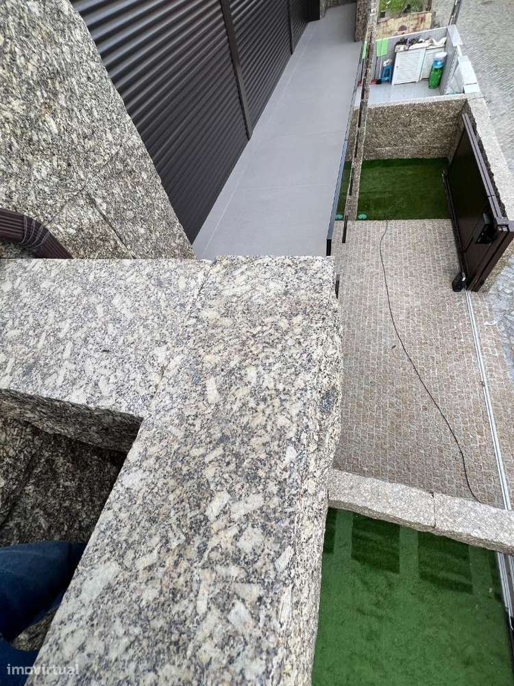 Moradia T3 nova, 2ª linha - Aver o Mar - Grande imagem: 3/18