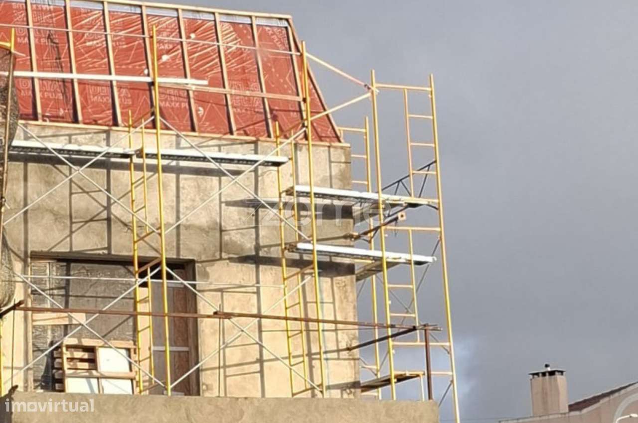 Moradia Isolada T4 com Piscina em Zona Privada – Varge Mondar - Grande imagem: 4/10