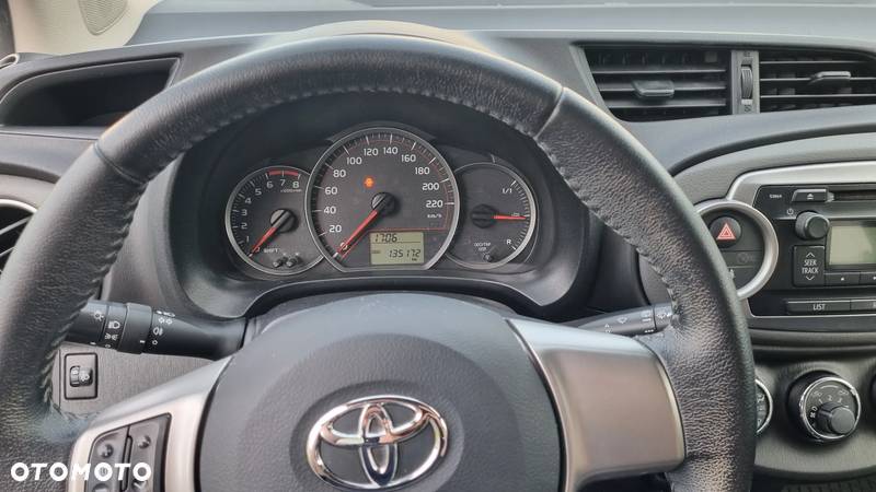 Toyota Yaris 1.0 Life - 5