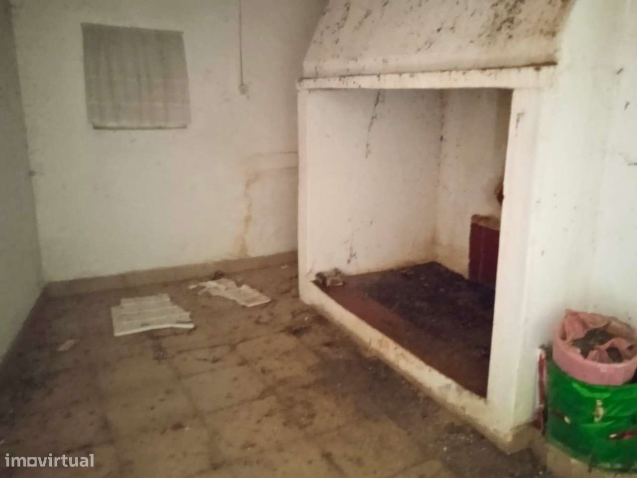 Moradia T2 para Recuperar na Tapada - Grande imagem: 5/11