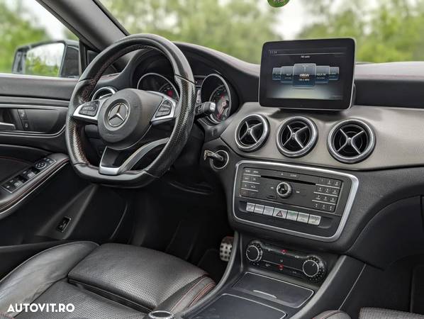 Mercedes-Benz CLA 180 7G-DCT AMG Line - 14