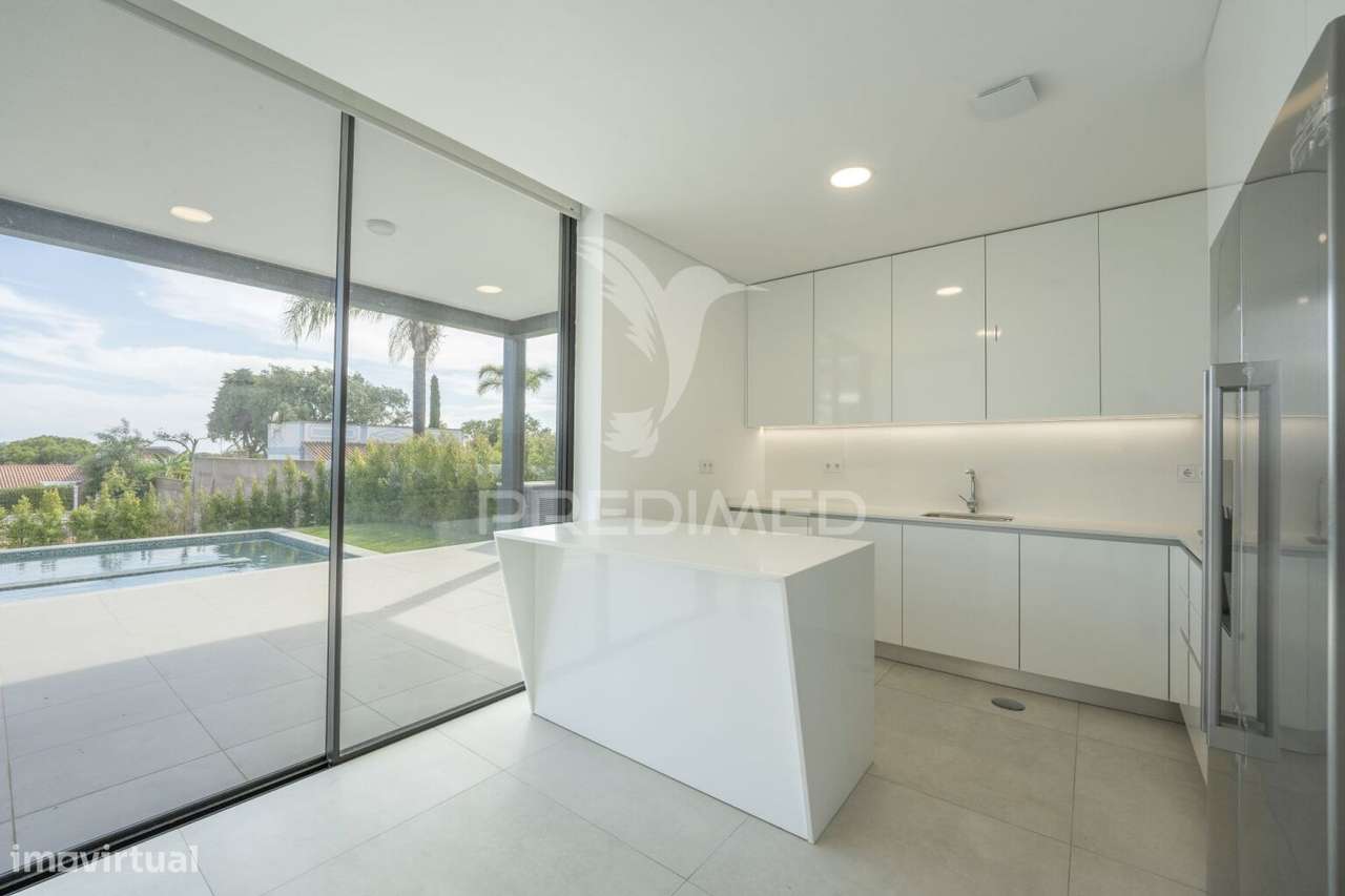 Algarve - moradia contemporânea perto da praia - Grande imagem: 5/28