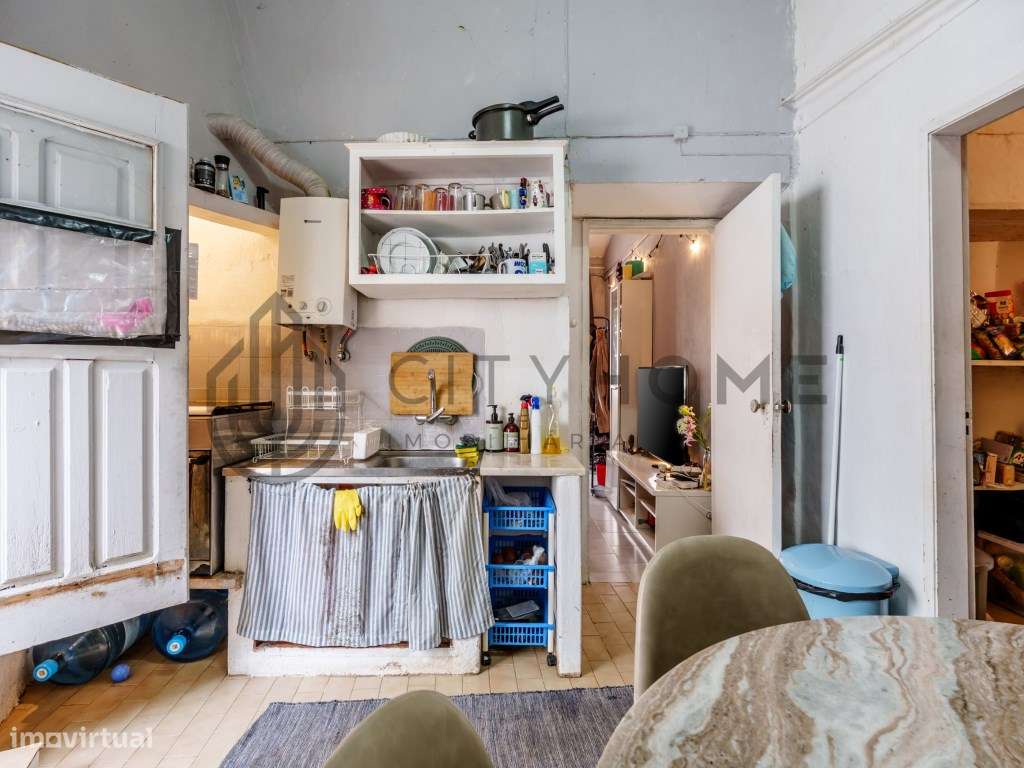 Moradia T2 com quintal no centro de Lagoa-22