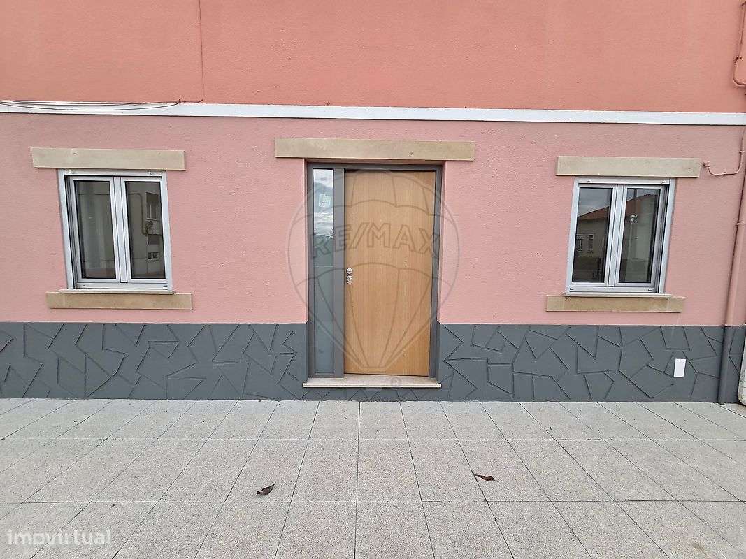 Apartamento T2 para arrendamento - Grande imagem: 2/11