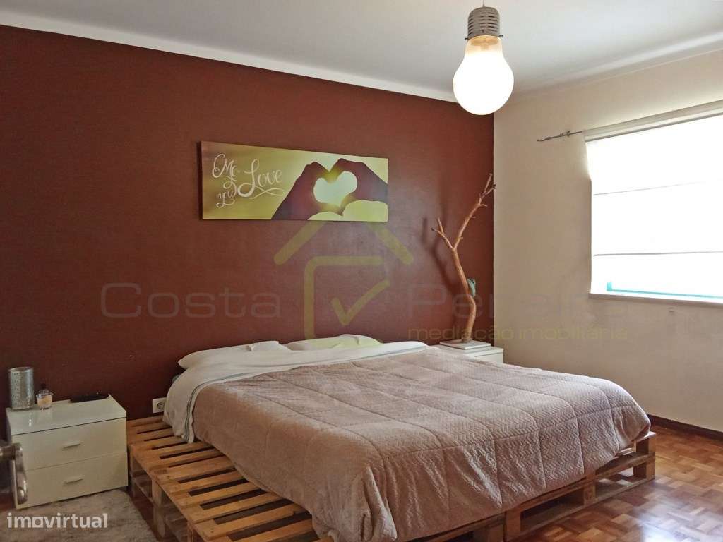 Moradia T3 +1 com espaço exterior e vista campo a minutos das Praias-20