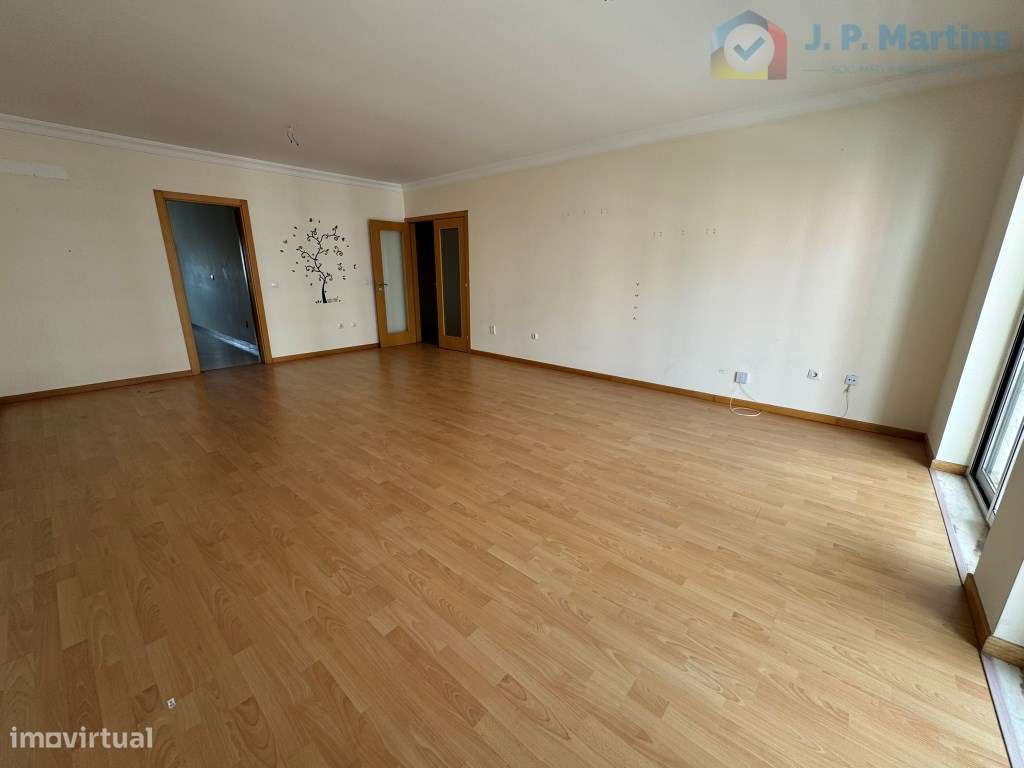 T3 c/ parqueamento e arrecadação, Lavradio (Barreiro)-8