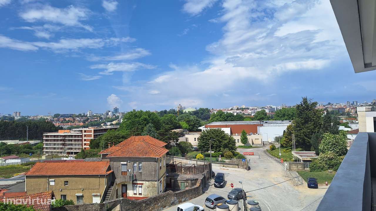 Apartamento T3 | 3 Suítes Varandas |Vista Rio Douro | Porto 2 Carros-24