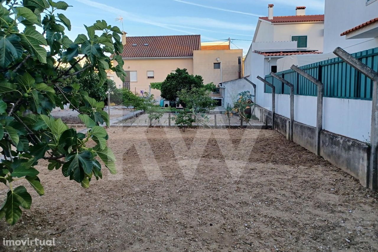 Lote Terreno para construção Urbana com 322.5m2 |Quinta do Conde - Ses