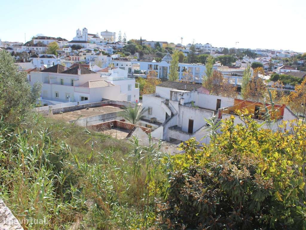 Terreno urbano no centro da cidade, junto ao Rio Gilão em Tavira, A... - Grande imagem: 5/27