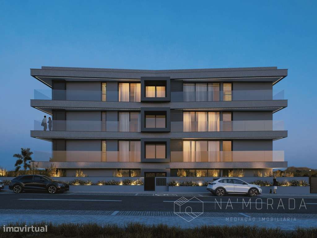 Apartamento T3 com terraço de 40m2 em São Félix da Marinha-31