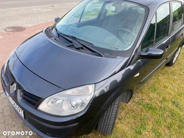 Renault Scenic 1.6 16V Confort Authentique - 10