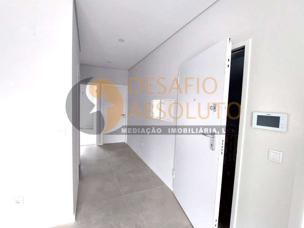 Apartamento T2 c/ varanda. Quinta do Conde - Pinhal do General-3