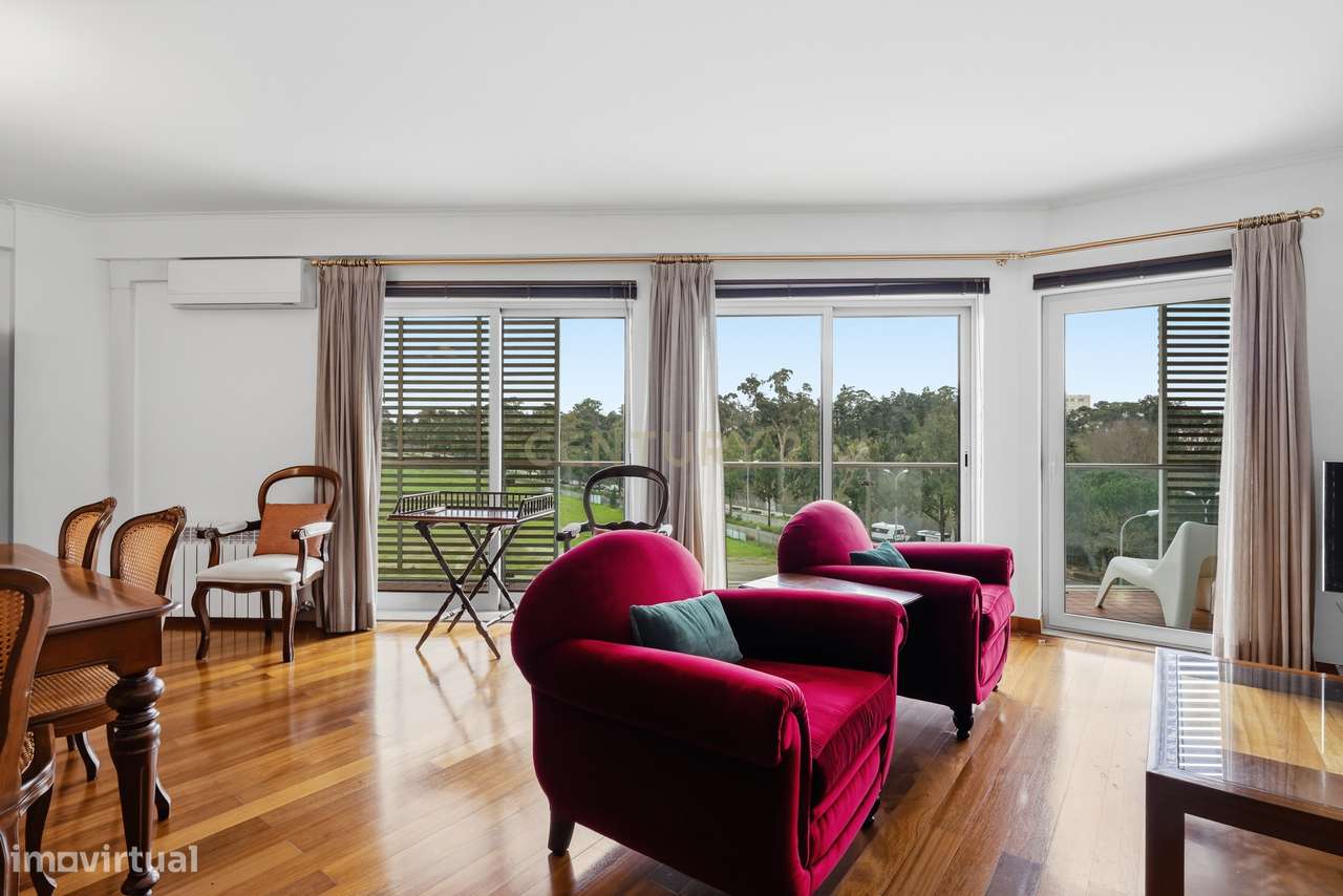 Espaçoso T3 na Alta de Lisboa com Varanda, Garagem e Segurança 24h - Grande imagem: 2/29