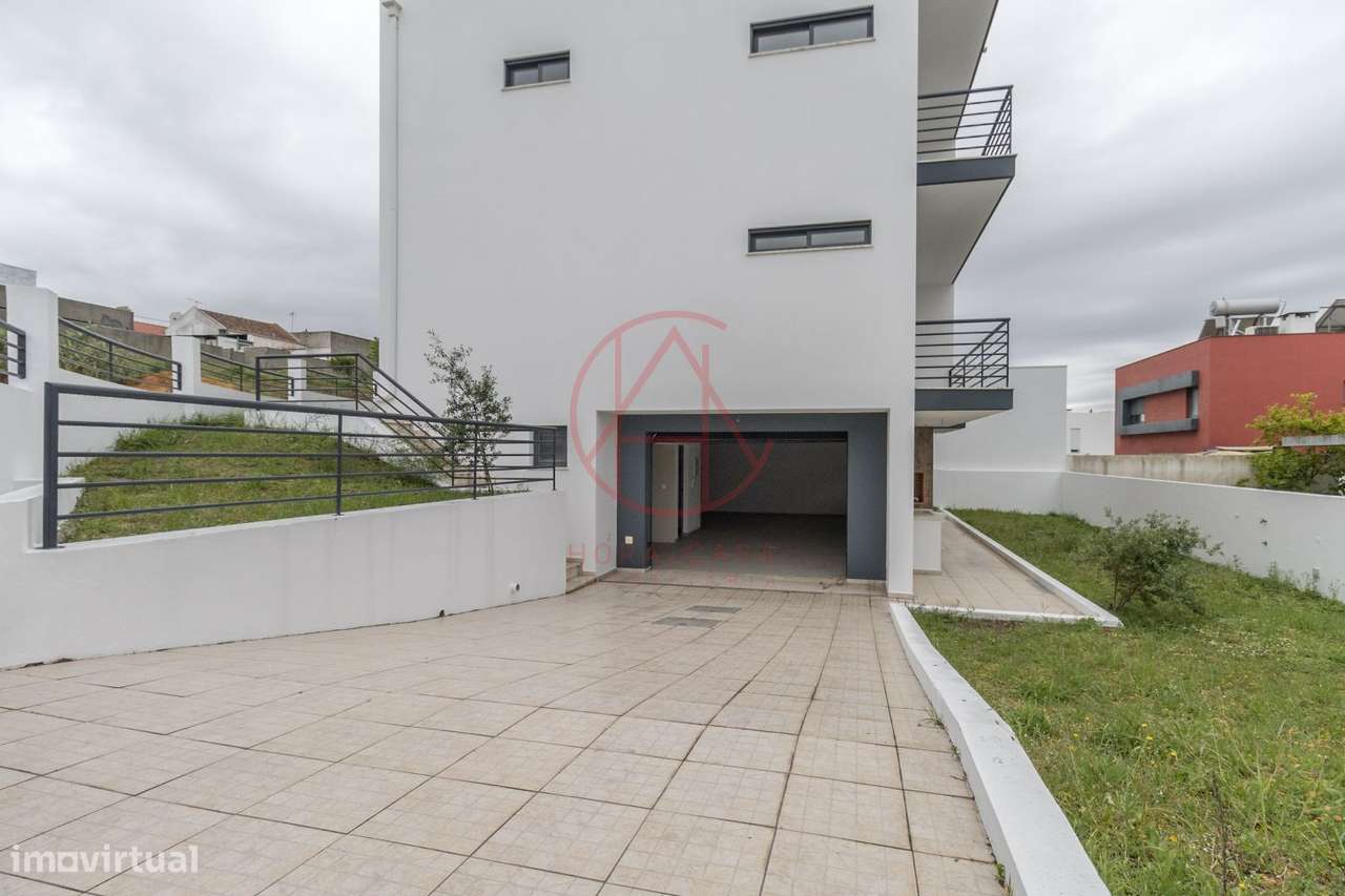 Moradia T5 Feijó-32