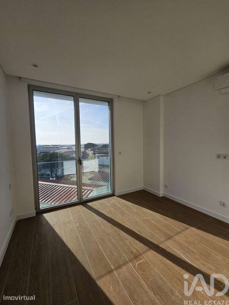 Apartamento T1 em São Martinho do Porto de 50 m2 - Grande imagem: 4/13