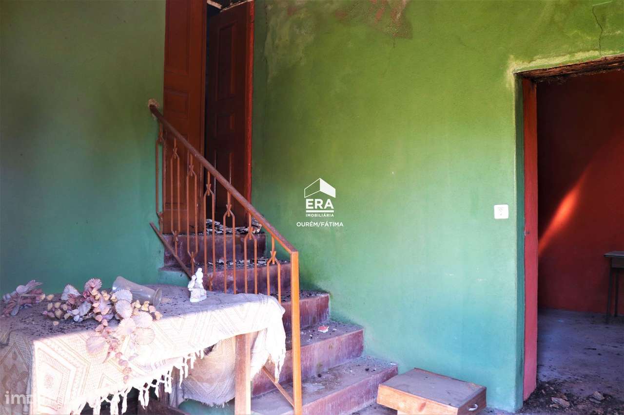 Moradia T2 para reconstrução - Grande imagem: 3/22