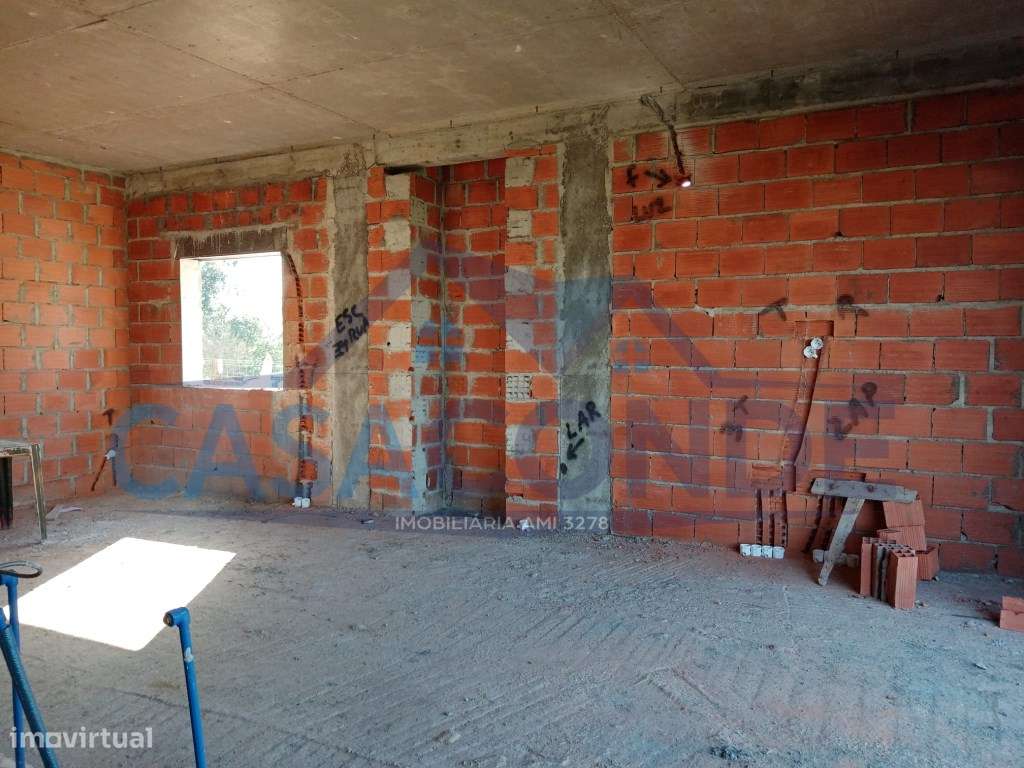 Moradia Isolada Térrea V3 C/Piscina e Garagem-10