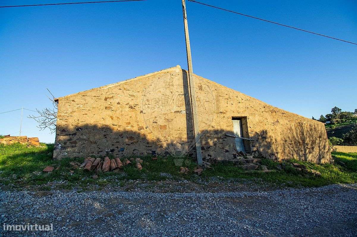 Moradia T2 para venda-13