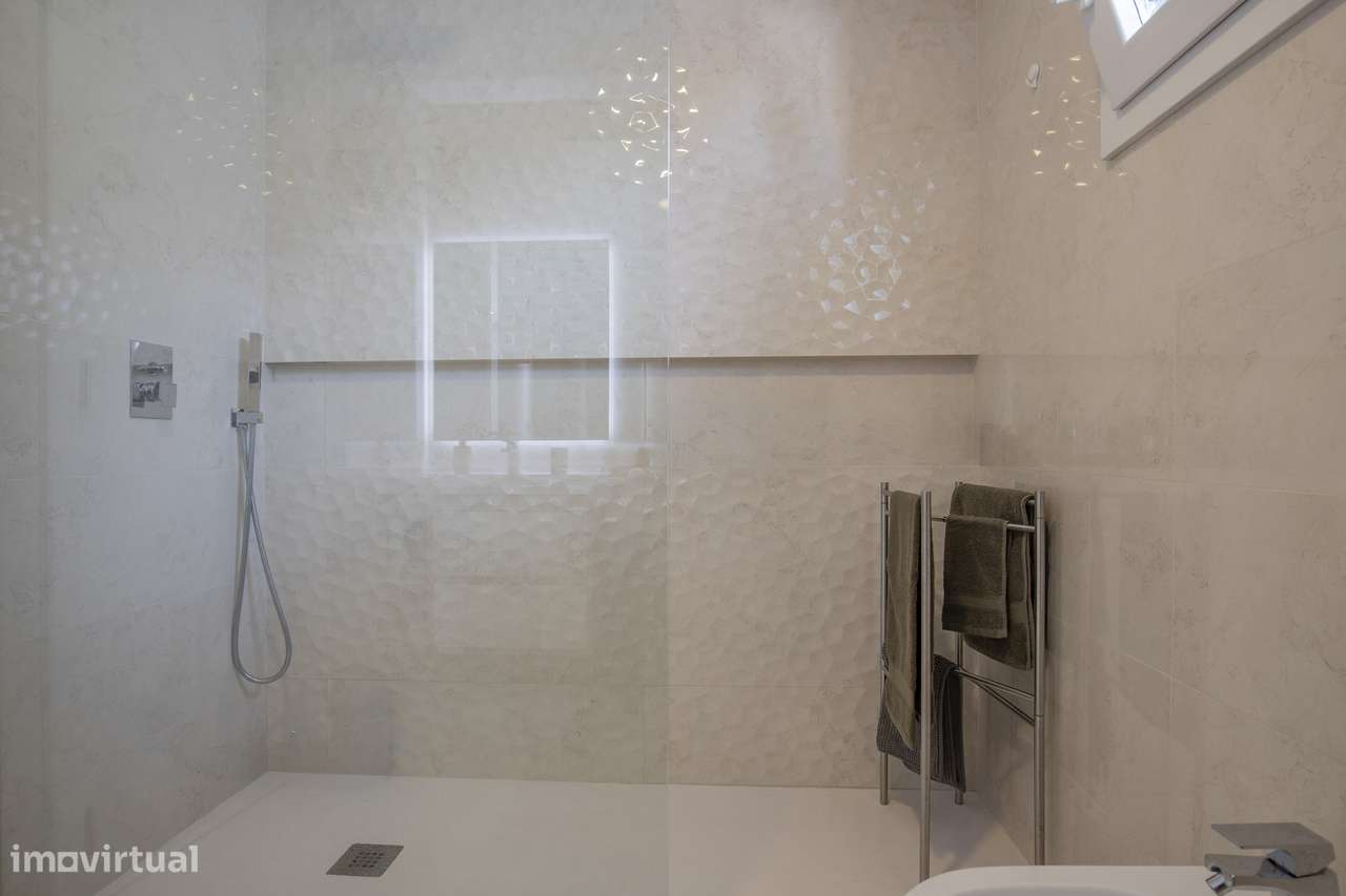 Moradia T3+1 garagem box jardim Quinta do Conde Sesimbra-20