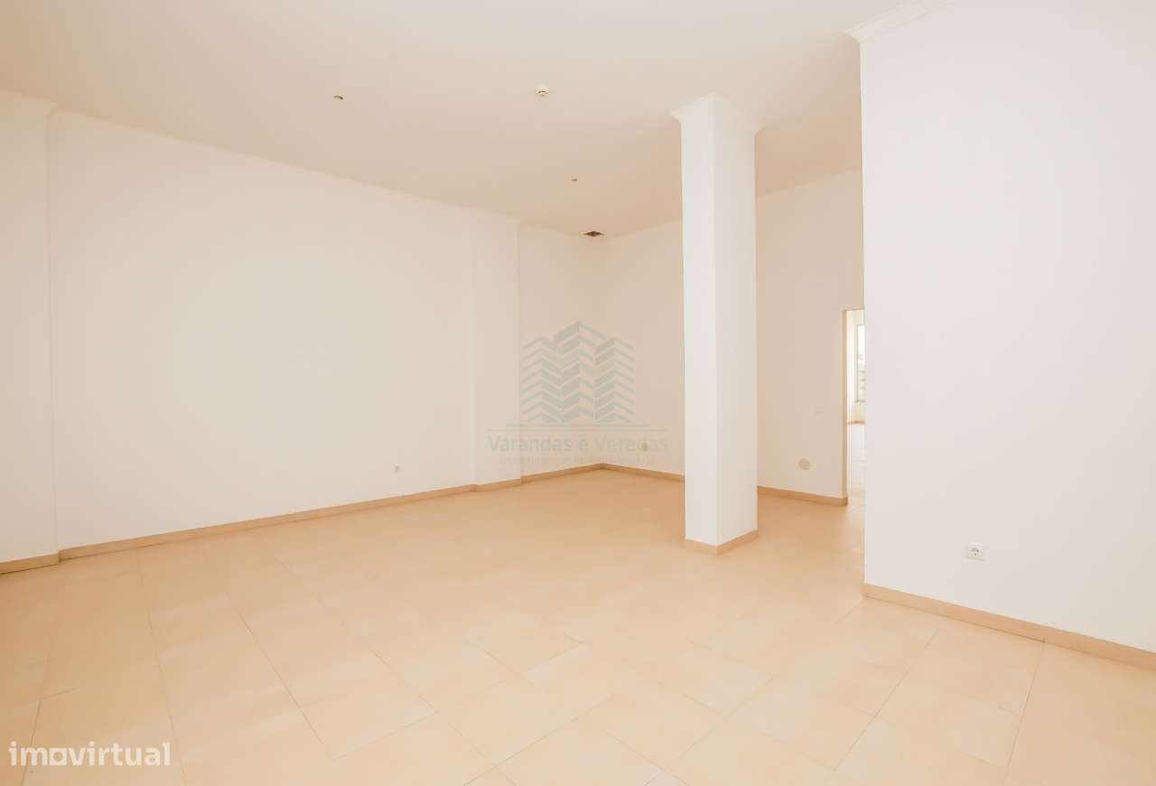 Loja para comércio/serviços com 120m² em Torres Novas-11