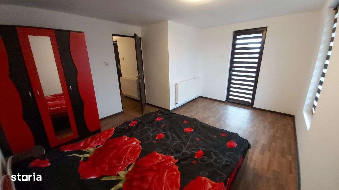 Casa P+1,  Teren 960 mp  Mobilata utilata Pret 125.000 euro-0