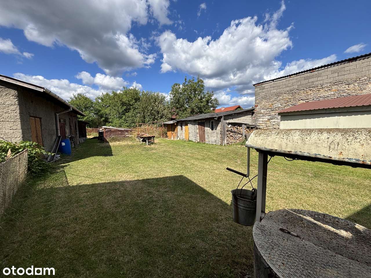 Dom z potencjałem w dobrej lokalizacji-6