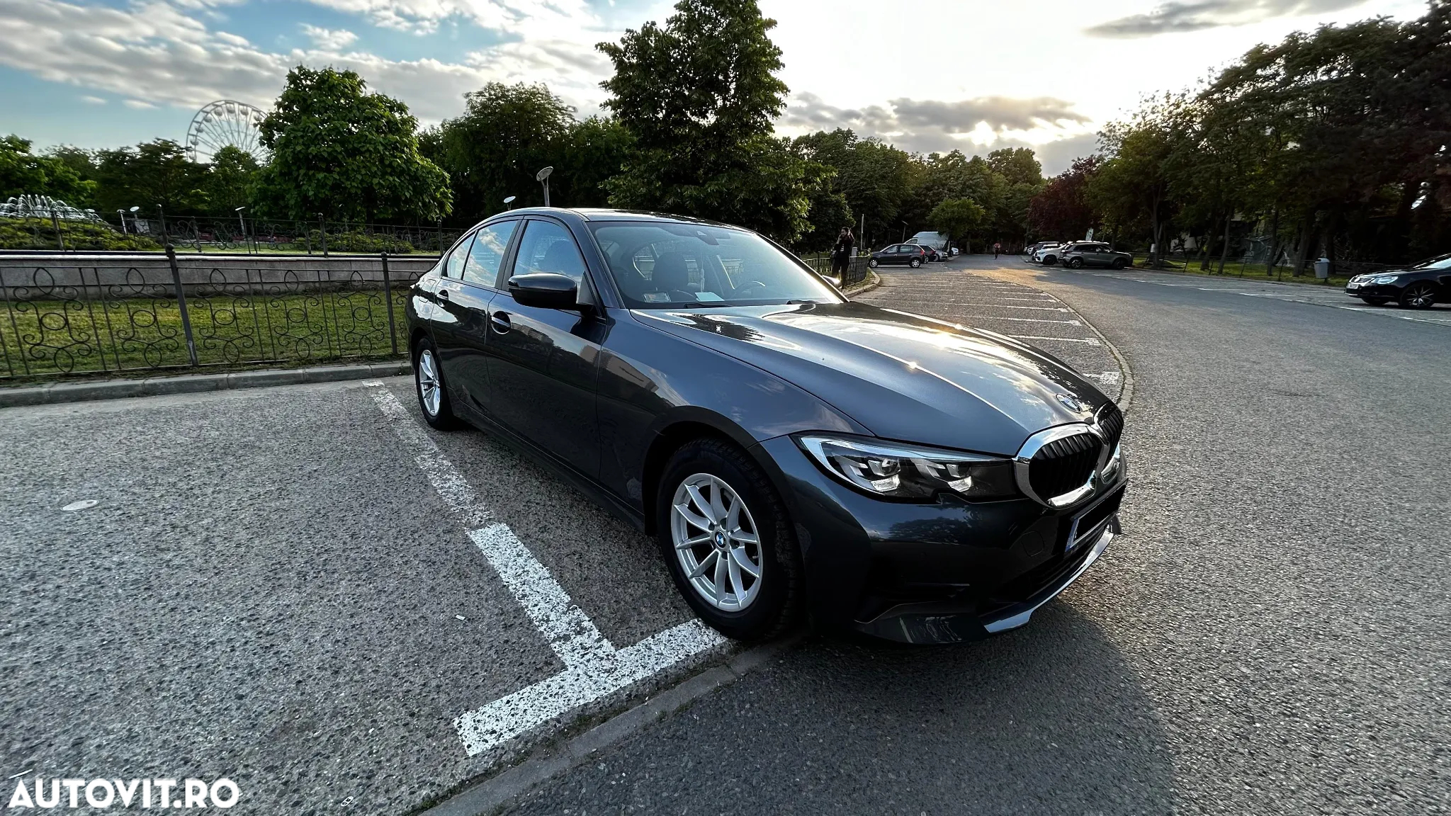 BMW Seria 3 320i AT - 13