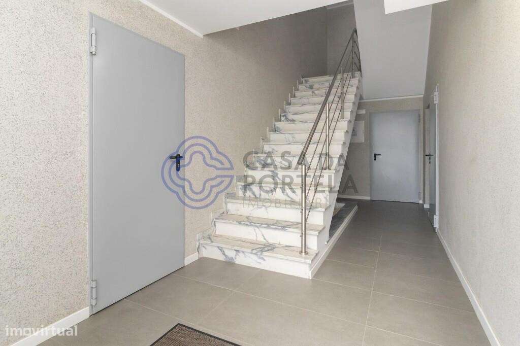 ApartamentoT3 Duplex na Amora -  Design contemporâneo, conforto e Excl-32