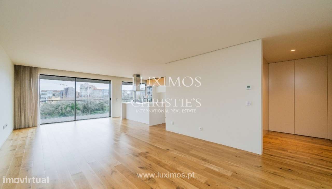 Apartamento T3 com varanda para arrendar em Vila Nova de Gaia - Grande imagem: 4/23