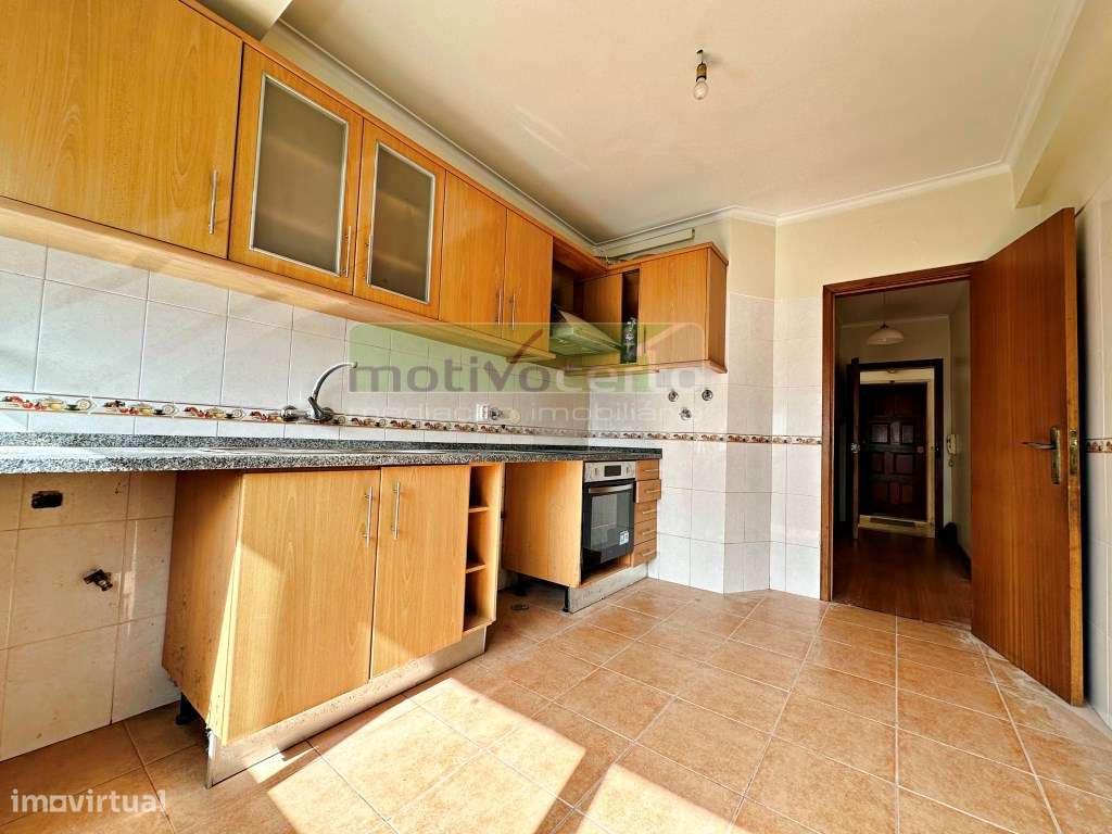 T2 com Varanda no Pendão, Queluz. Ideal para Primeira Habitação - Grande imagem: 2/16