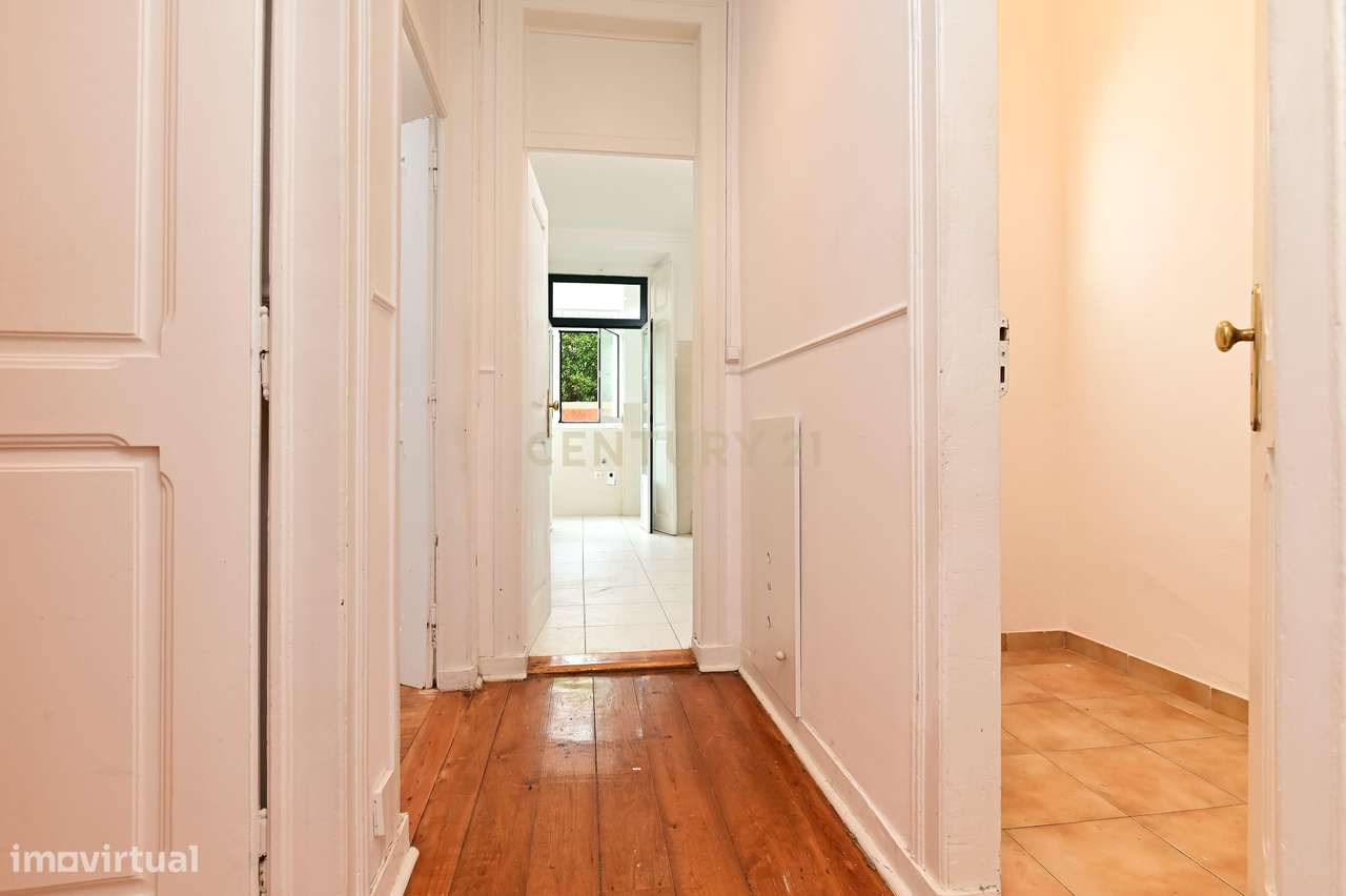 Apartamento com 4 divisões para venda em Lisboa-13