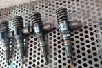 Injector motorina 2.0 BLB Audi A4 B7  [din 2004 pana  2008] seria Avant wagon 5-usi 2.0 TDI MT (140 - 2