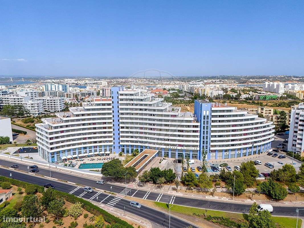 Apartamento T1 para venda - Grande imagem: 2/17