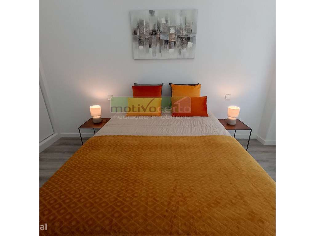 T2 com Pátio Totalmente Remodelado no Coração de Campolide, Lisboa - Grande imagem: 4/13