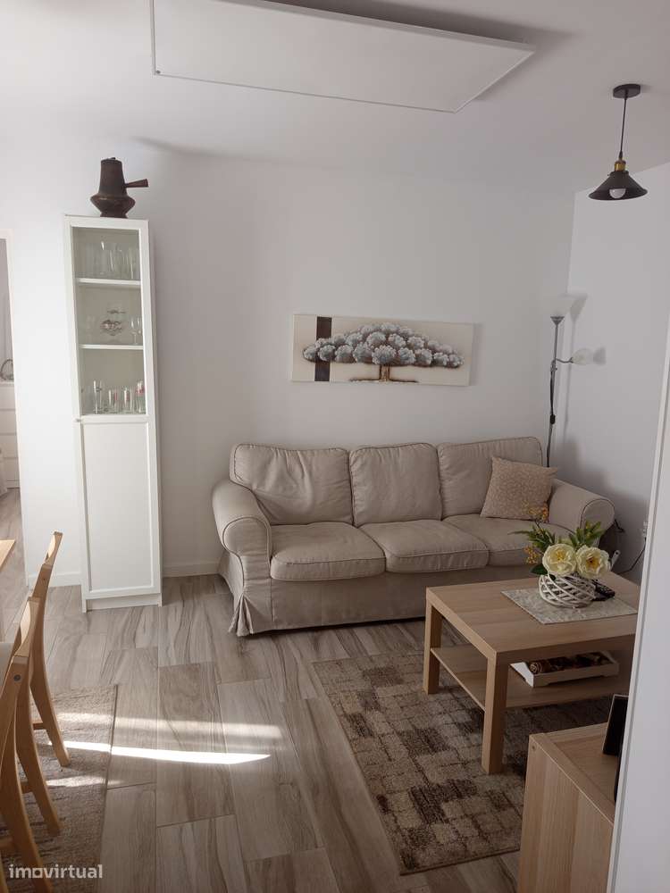 Moradia T2 independente completamente renovada - Grande imagem: 4/42