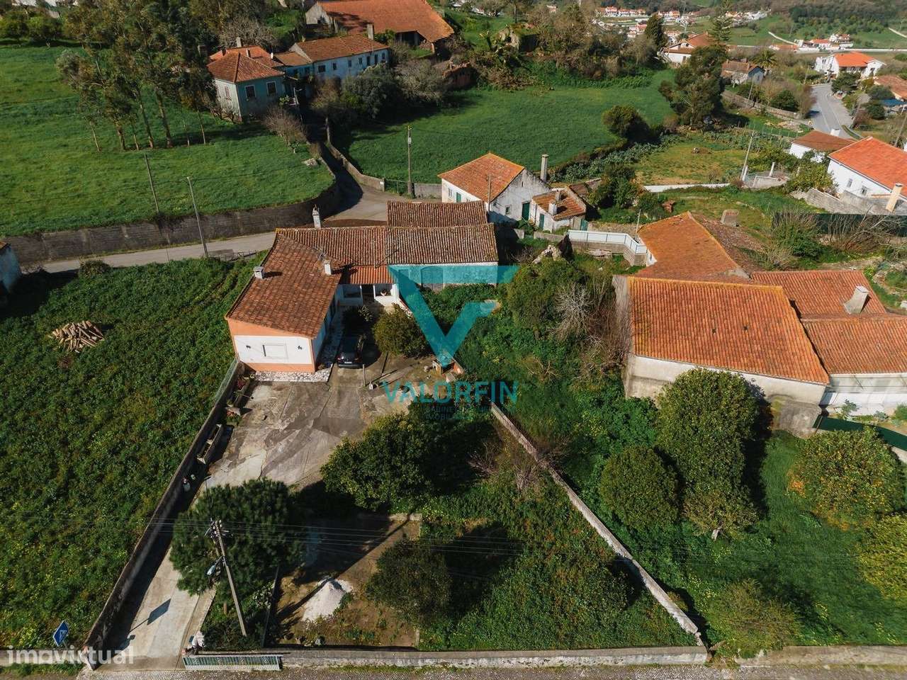 MORADIA T2 Térrea com Terreno e Logradouro | Porto de Mós-16